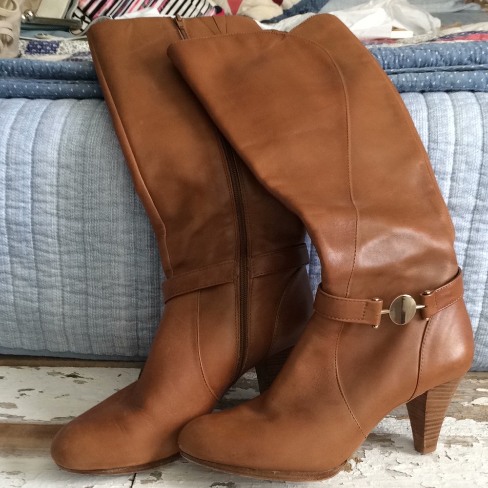 Tobacco colored boots